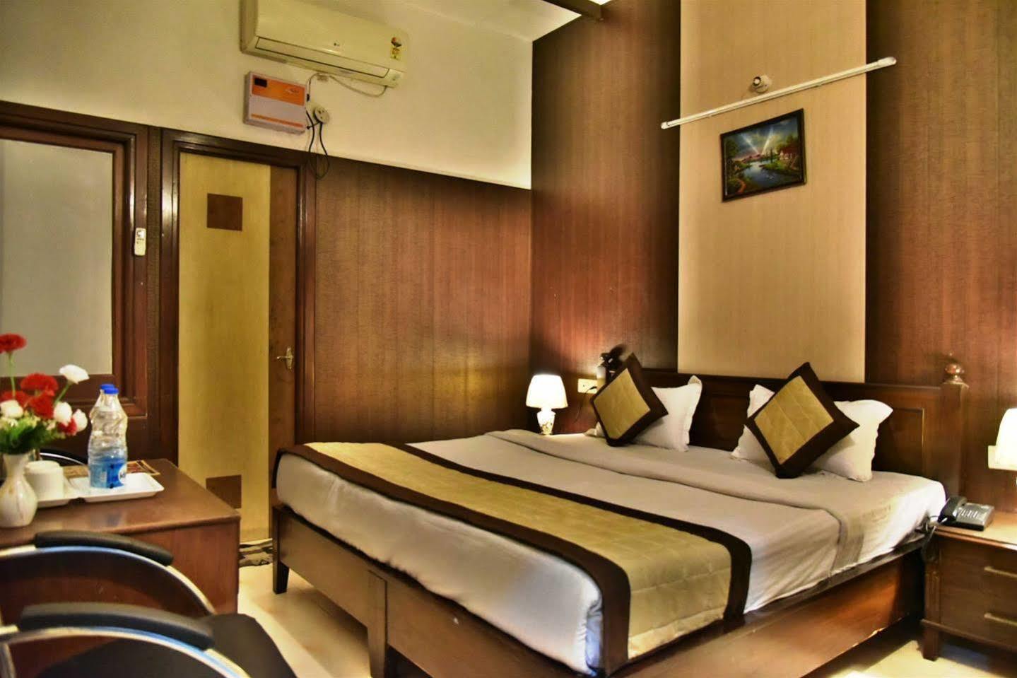 FabHotel HK Continental Amritsar Exterior foto