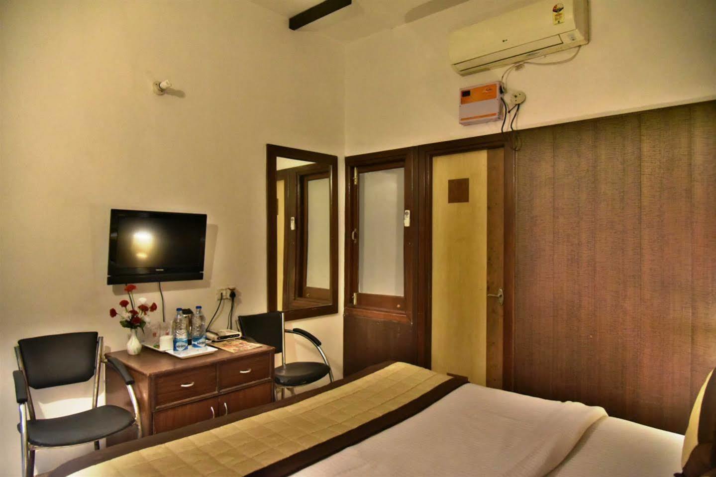 FabHotel HK Continental Amritsar Exterior foto